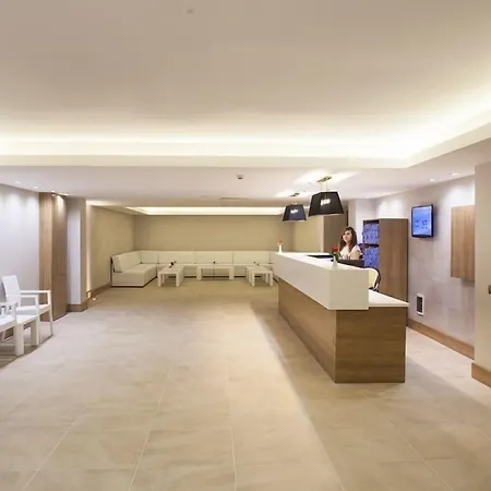 Szálloda Cherry Garden &