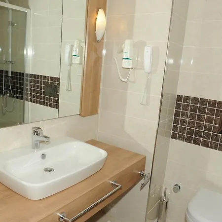 Hotell Cherry Garden &