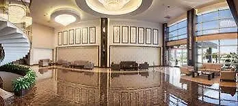 Cherry Garden & Hotel 4*
