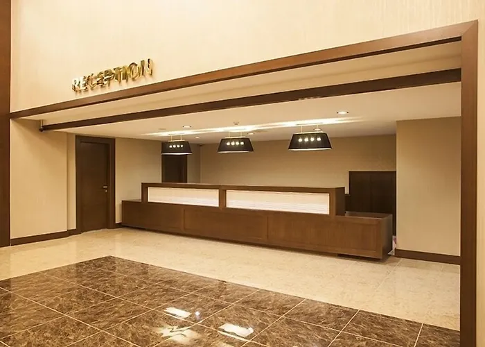 Hotel Cherry Garden & 4*