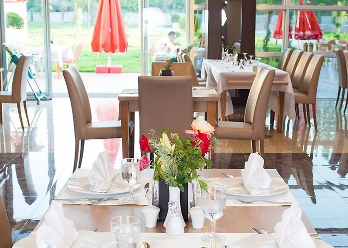 Cherry Garden & Hotel 4*