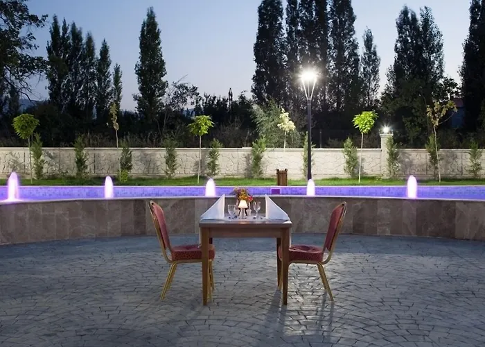 Cherry Garden & Hotel 4*