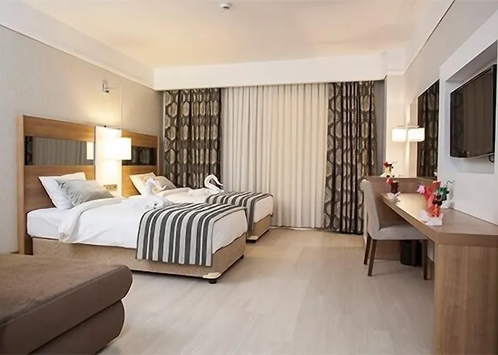 Cherry Garden & Hotel 4*