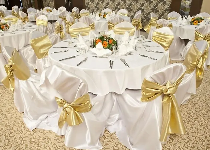 Hotel Cherry Garden & 4*