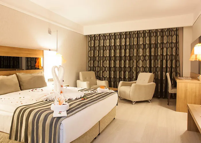 Hotel Cherry Garden & 4*