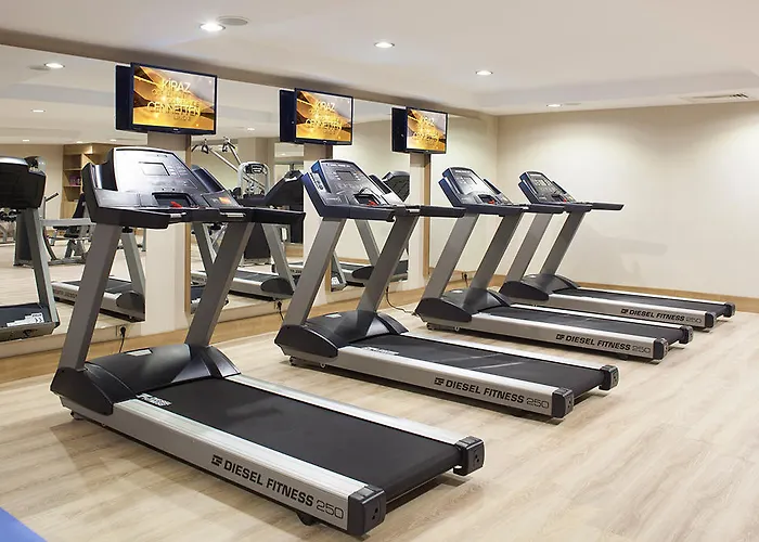 Hotel Cherry Garden &